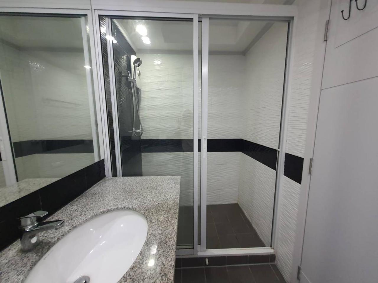 Garden Tropical Siam Apartment Pattaya Room photo